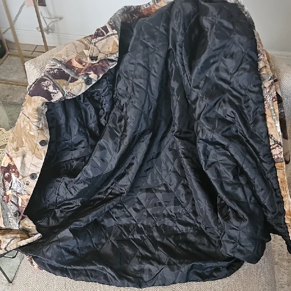 Outfitters Ridge Camo Jacket - Picture 10 of 11